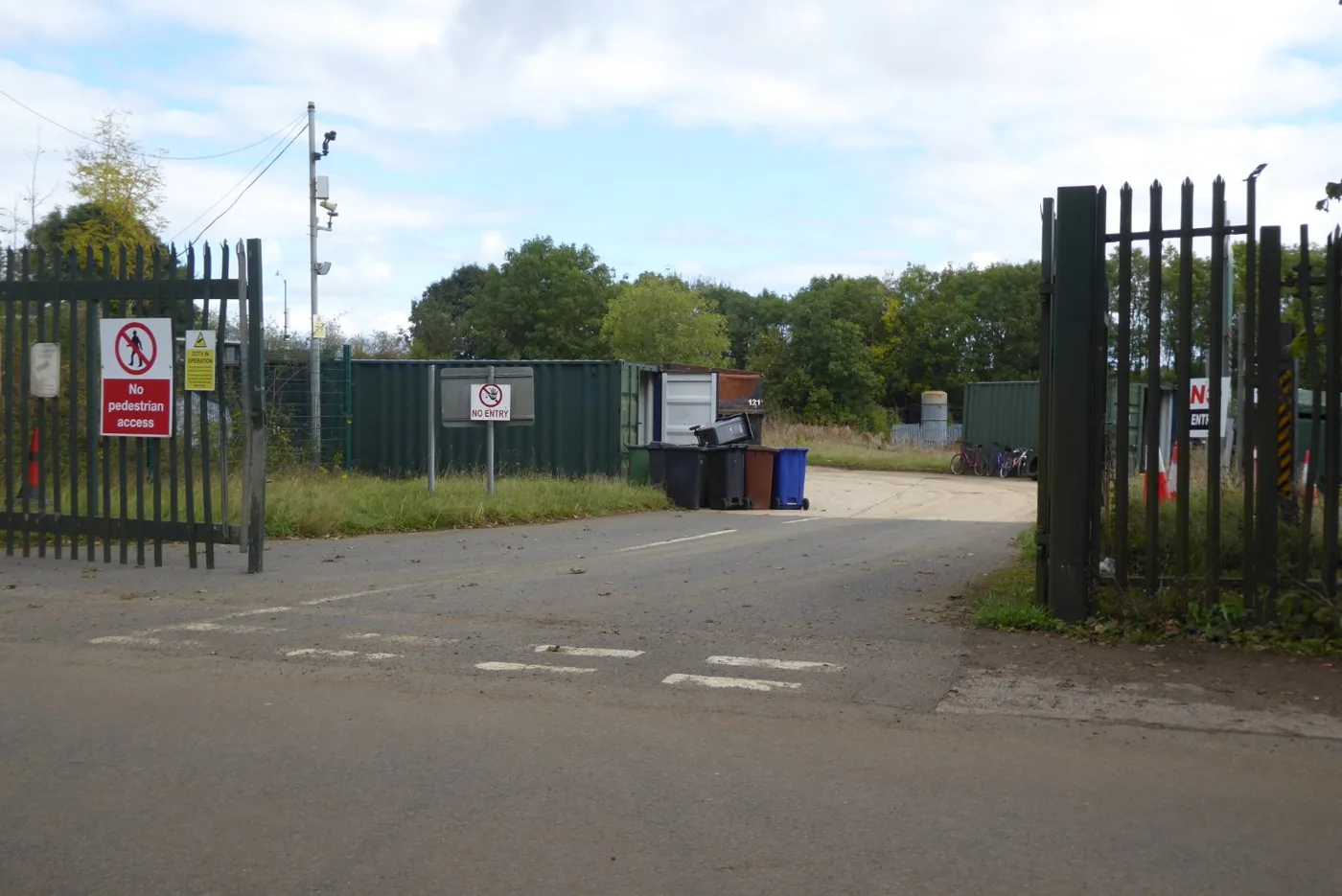 The exit from Alkerton recycling centre on Stratford Road, the nearest tip to Banbury